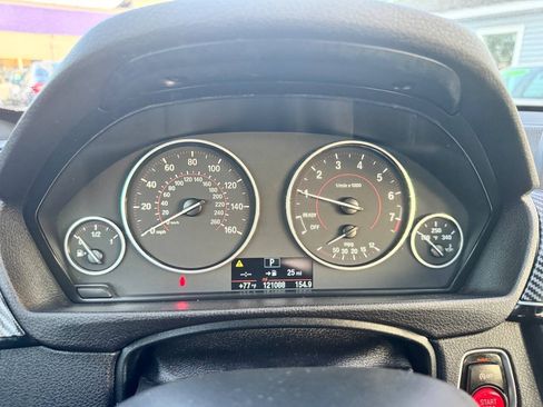 Used 2016 BMW 328i Gran Turismo xDrive AWD/4WD image 9