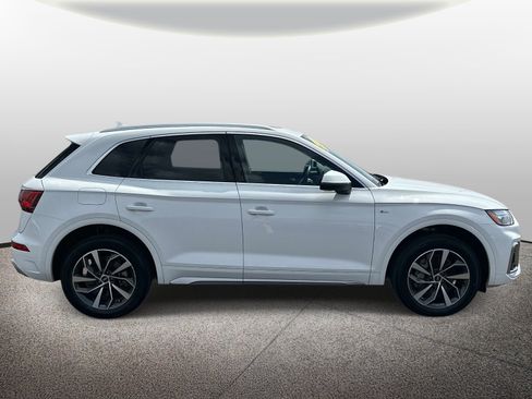 Used 2023 Audi Q5 2.0T Premium Plus w/ Premium Plus Package AWD/4WD image 5