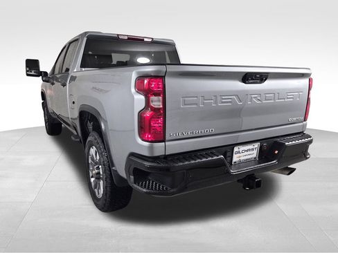 Used 2024 Chevrolet Silverado 2500 Custom w/ Custom Value Package AWD/4WD image 5