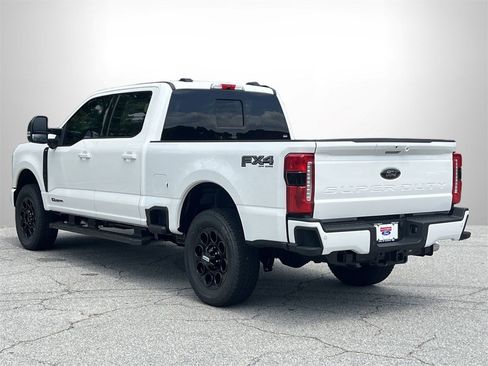 New 2026 Ford F250 Lariat w/ Black Appearance Package image 33