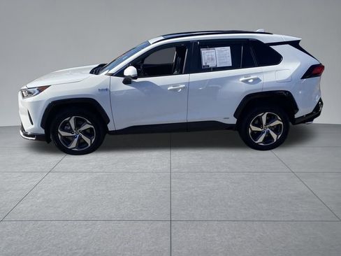 Used 2021 Toyota RAV4 SE image 4