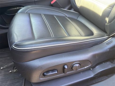 Used 2023 GMC Acadia Denali w/ Denali Ultimate Package image 14