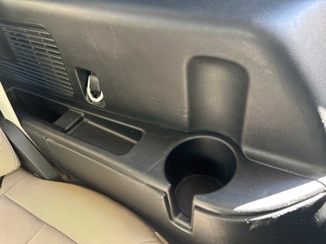 Used 2023 Ford Explorer XLT AWD/4WD image 42