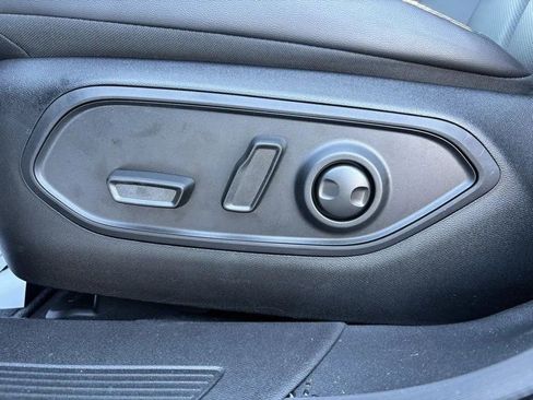 New 2026 Jeep Cherokee Limited image 23