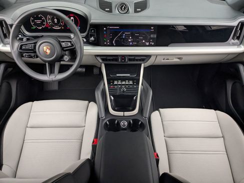 New 2026 Porsche Cayenne Coupe image 23