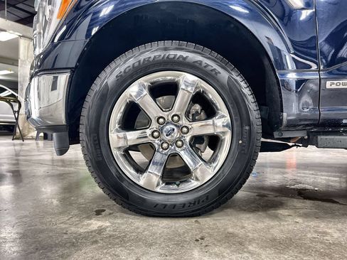 Used 2022 Ford F150 Lariat AWD/4WD image 12