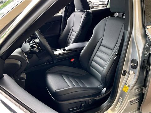 Used 2021 Lexus IS 350 F Sport RWD image 8
