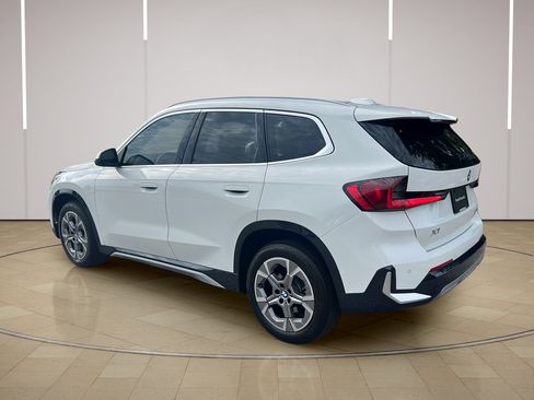 Used 2025 BMW X1 xDrive28i w/ Premium Package AWD/4WD image 3