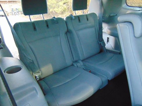 Used 2012 Toyota Highlander Limited w/ Tow Pkg image 17