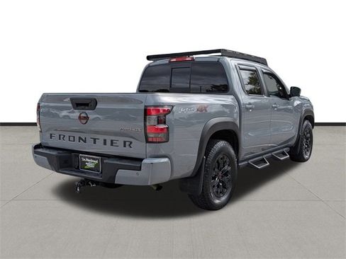 Used 2022 Nissan Frontier PRO-4X image 5