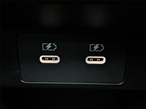 New 2025 Mitsubishi Outlander SE image 21