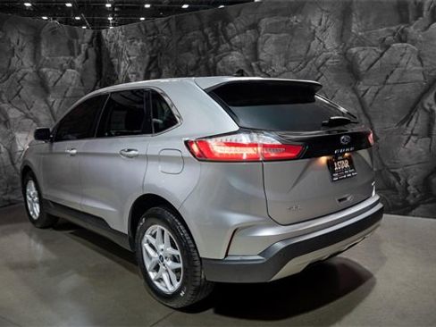 Used 2021 Ford Edge SEL image 19