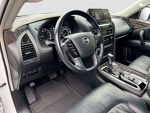 Used 2021 Nissan Armada Platinum w/ Captain's Chairs Package image 10