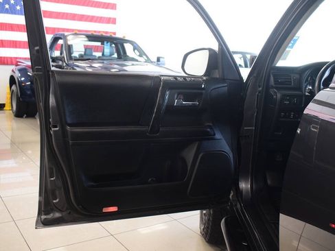 Used 2015 Toyota 4Runner Trail AWD/4WD image 43