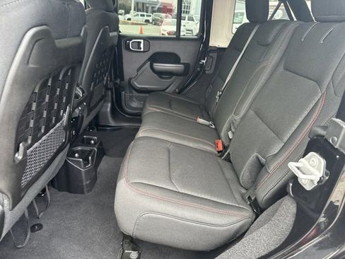 Used 2019 Jeep Wrangler Unlimited Rubicon image 22