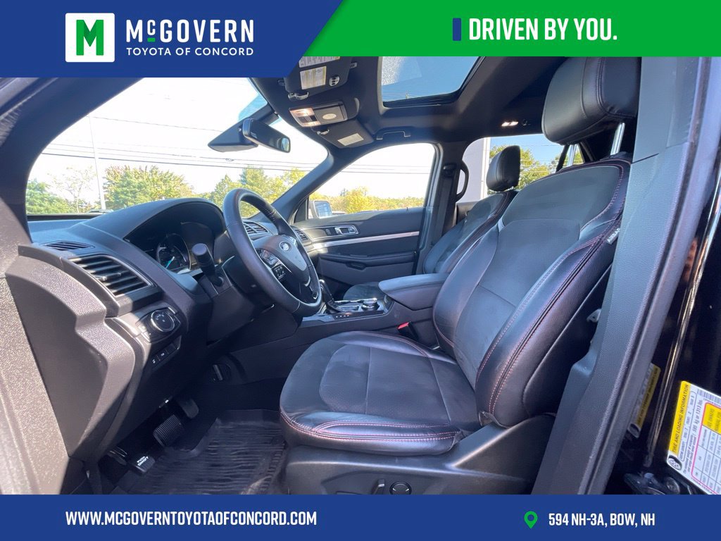 Used 2019 Ford Explorer XLT w/ Equipment Group 202A AWD/4WD image 11