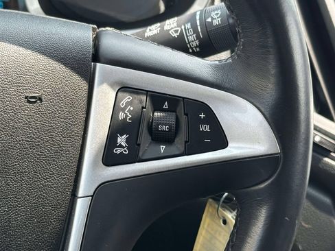 Used 2017 Chevrolet Equinox Premier w/ Enhanced Convenience Package AWD/4WD image 23