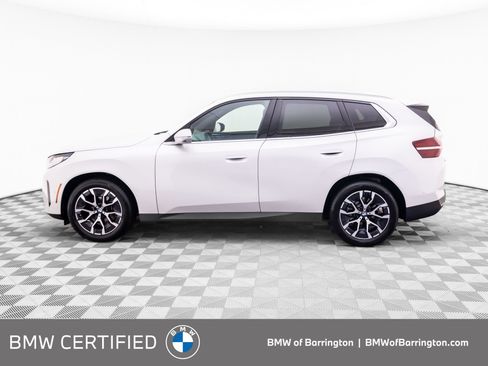 Used 2025 BMW X3 xDrive30i w/ Premium Package AWD/4WD image 2