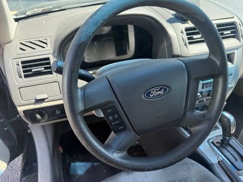 Used 2010 Ford Fusion S FWD image 25