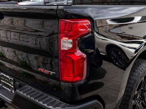 Used 2024 Chevrolet Silverado 1500 RST AWD/4WD image 35