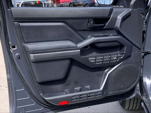 Used 2025 Toyota Tacoma SR5 image 21