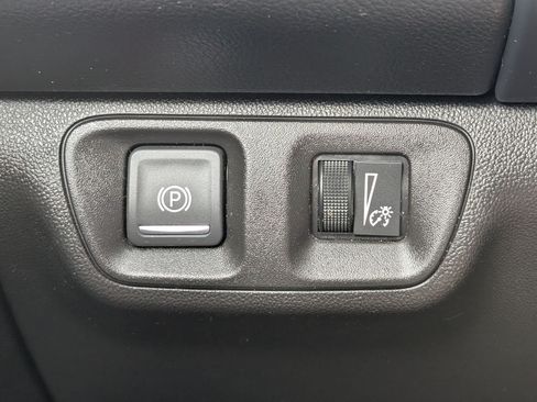 Used 2023 GMC Acadia SLT AWD/4WD image 21