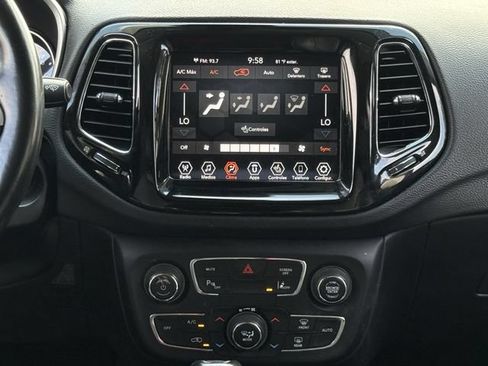 Used 2021 Jeep Compass Limited AWD/4WD image 17
