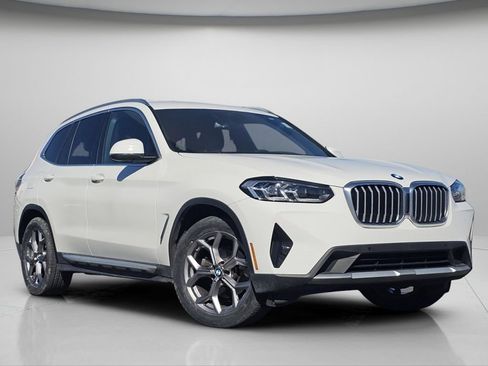 Used 2022 BMW X3 xDrive30i image 2