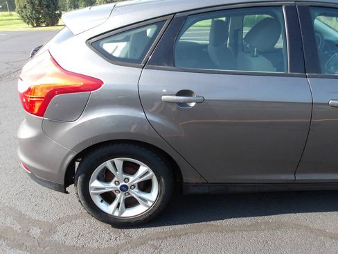 Used 2014 Ford Focus SE FWD image 31