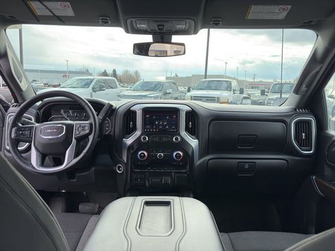 Used 2020 GMC Sierra 2500 SLE w/ SLE Value Package; image 21