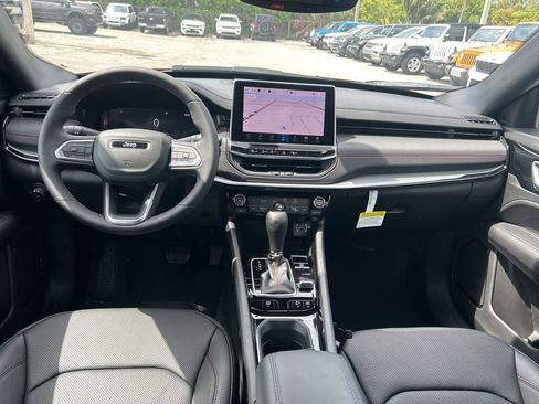 New 2025 Jeep Compass Trailhawk w/ Trailhawk Elite Group image 34