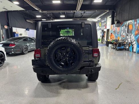 Used 2016 Jeep Wrangler Sport AWD/4WD image 4