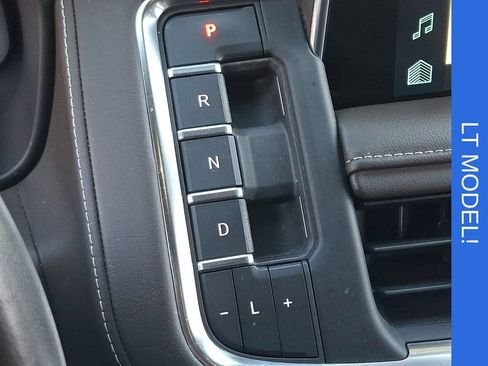 Used 2023 Chevrolet Tahoe LT AWD/4WD image 15