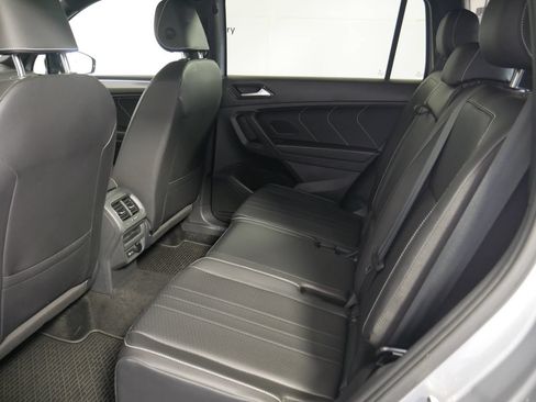 Used 2024 Volkswagen Tiguan SE R-Line AWD/4WD image 13