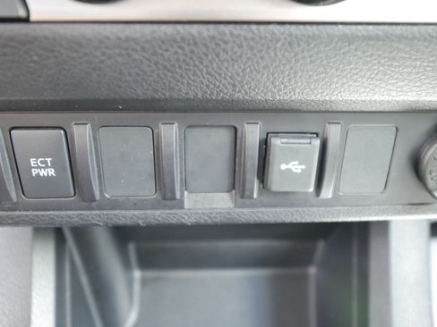 Used 2023 Toyota Tacoma SR AWD/4WD image 24