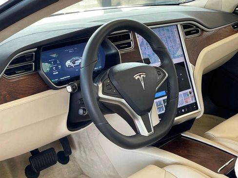 Used 2017 Tesla Model S 75D image 14