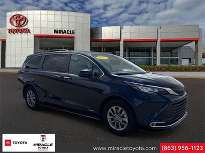 Used 2021 Toyota Sienna XLE