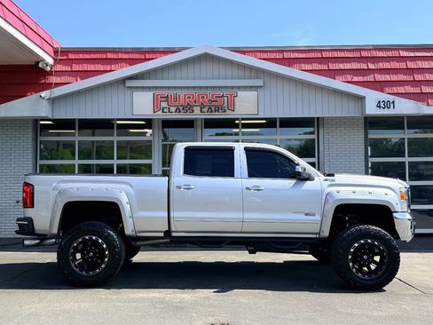 Used 2016 GMC Sierra 2500 SLT w/ Duramax Plus Package image 2