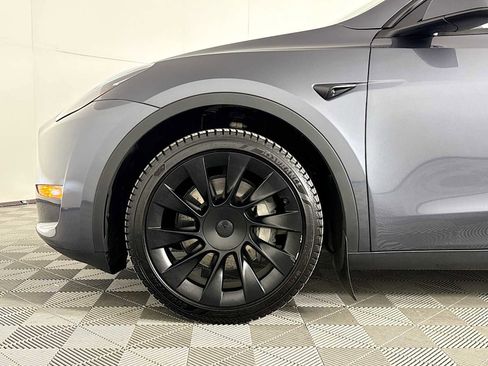 Used 2023 Tesla Model Y Long Range image 26