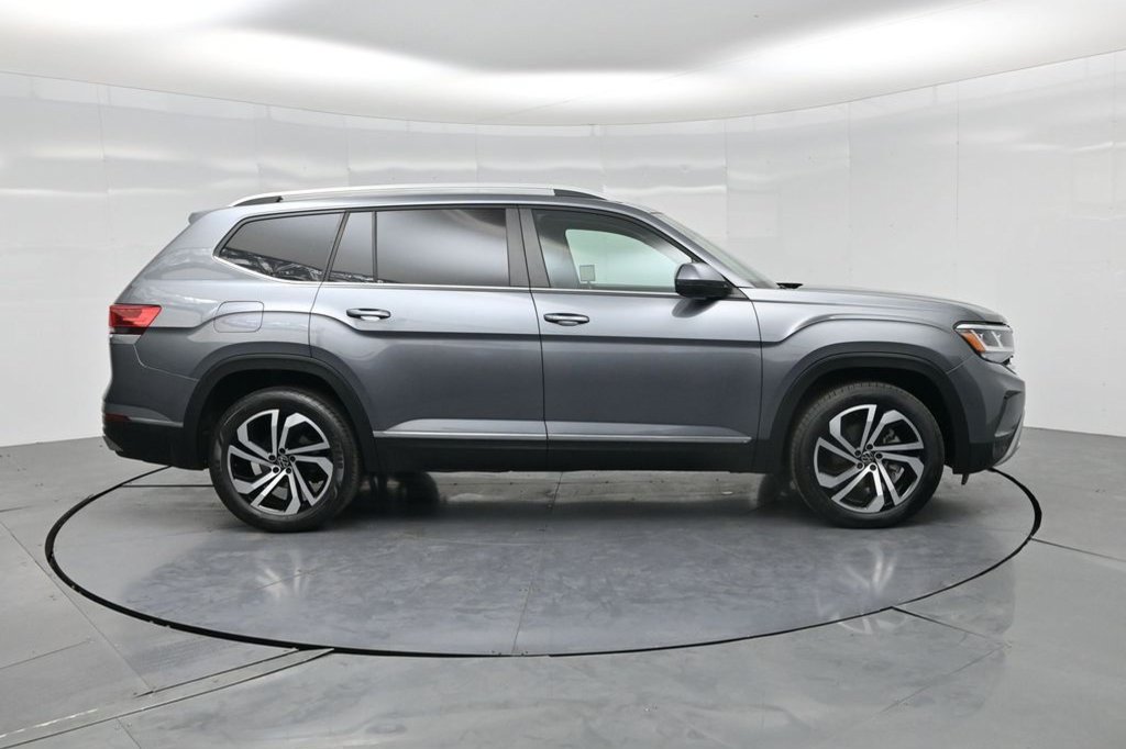 Used 2023 Volkswagen Atlas SEL AWD/4WD image 8