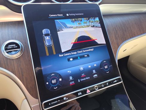 Used 2024 Mercedes-Benz GLC 300 GLC 300 4MATIC image 26