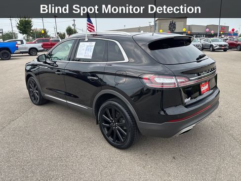 Used 2023 Lincoln Nautilus Reserve w/ Monochromatic Package AWD/4WD image 3