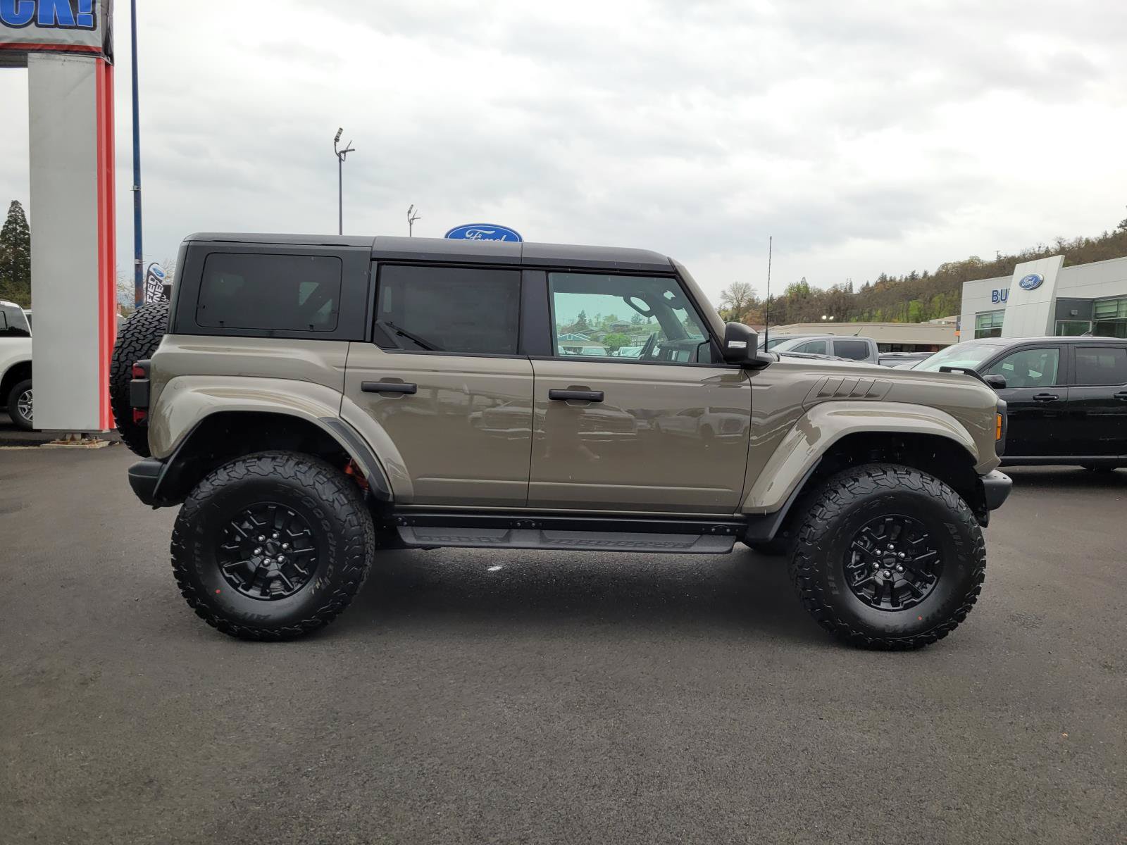 New 2026 Ford Bronco Raptor AWD/4WD image 4