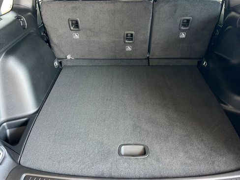 New 2025 Jeep Grand Cherokee Altitude image 15