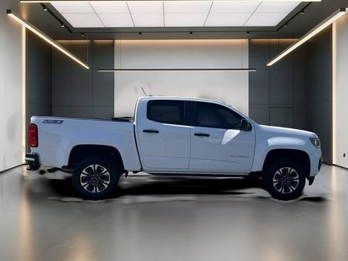 Used 2022 Chevrolet Colorado Z71 AWD/4WD image 7