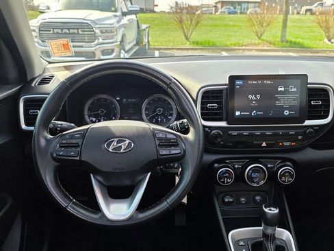 Used 2020 Hyundai Venue SEL w/ Convenience Package image 35
