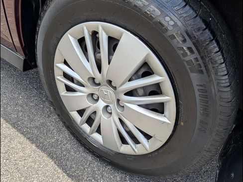 Used 2014 Honda Odyssey LX image 20