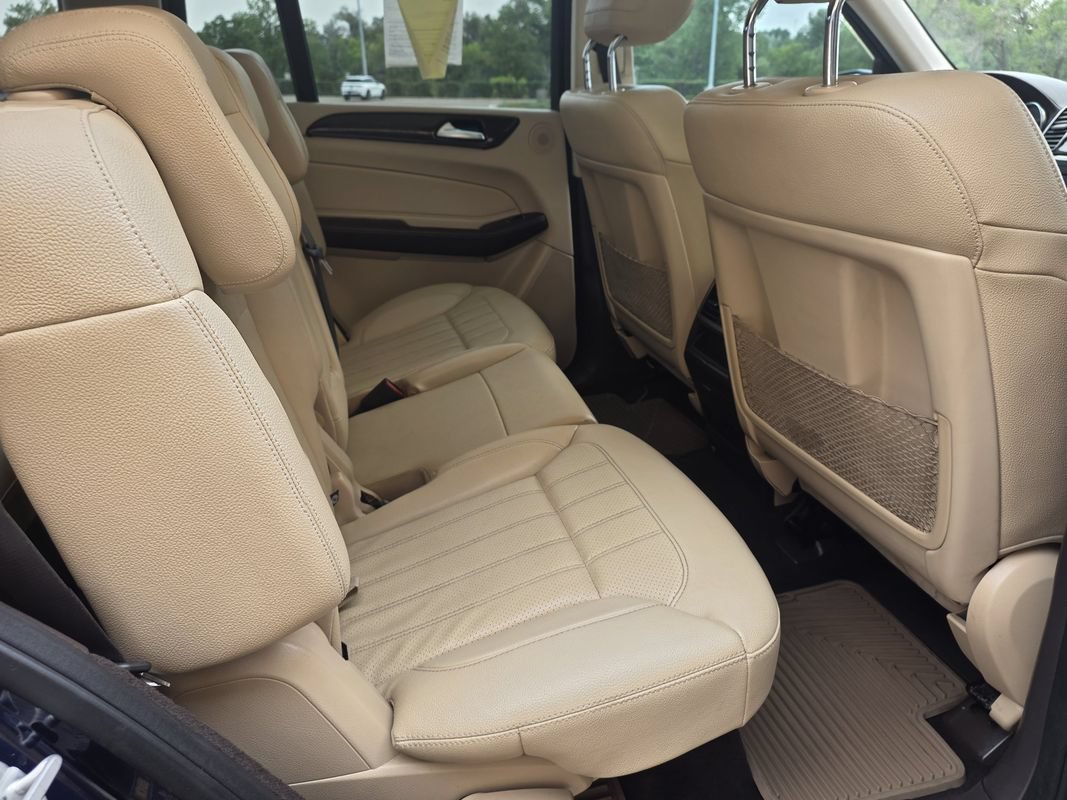 Used 2017 Mercedes-Benz GLS 450 4MATIC image 27