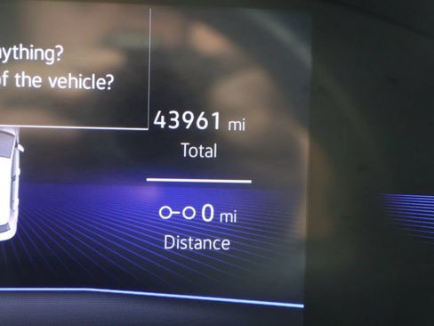 Used 2024 Volkswagen Tiguan SE AWD/4WD image 13
