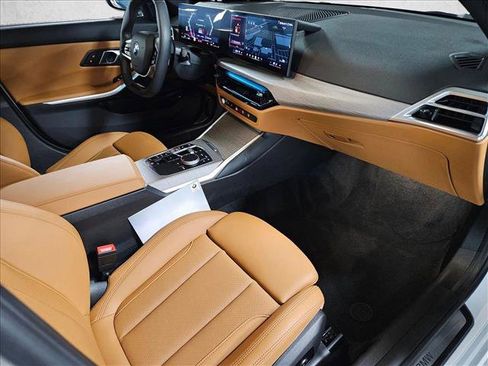 Certified 2025 BMW 330i Sedan w/ Convenience Package RWD image 22